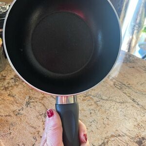 New! Sleek Black Deep Non-Stick Frying Pan